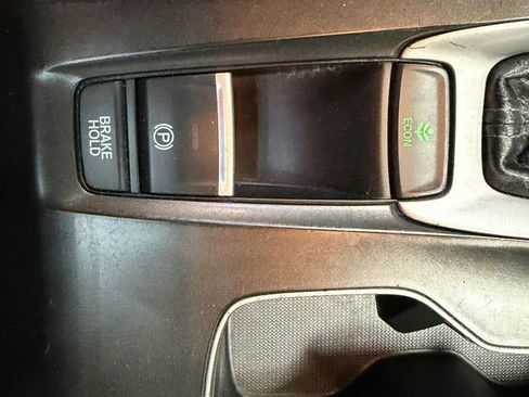 Used 2018 Honda Accord EX-L image 41