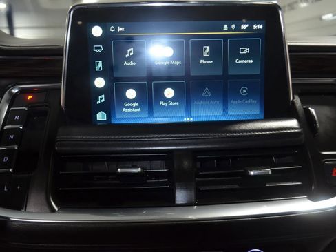 Used 2022 Chevrolet Tahoe Z71 w/ Luxury Package image 32