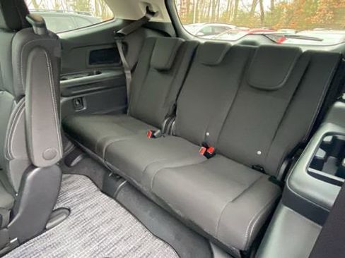 Certified 2025 Subaru Ascent Premium image 33