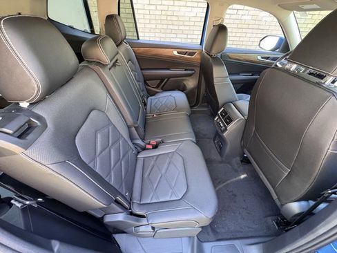 New 2026 Volkswagen Atlas SE image 25