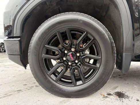 Used 2022 GMC Sierra 1500 Elevation image 13