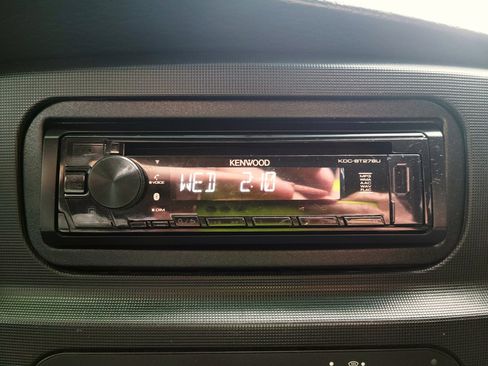 Used 2004 Dodge Ram 2500 Truck SLT w/ Sport Appearance Group image 11