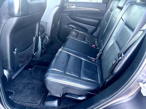 Used 2018 Jeep Grand Cherokee Limited w/ Trailer Tow Group IV image 13