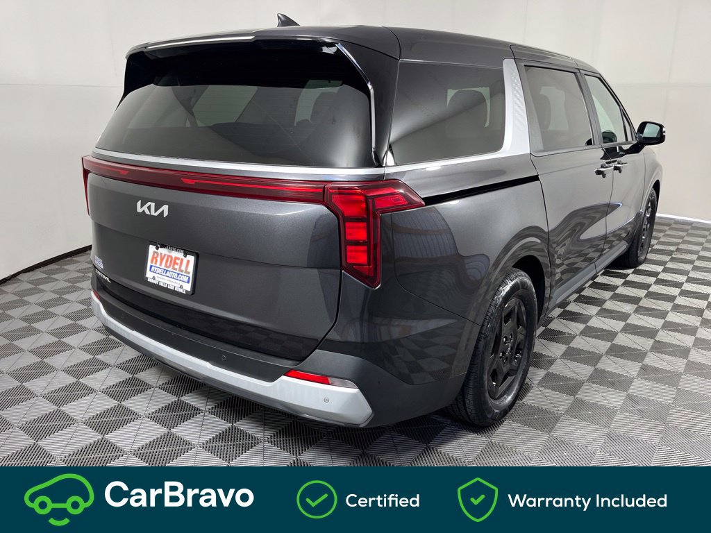 Used 2025 Kia Carnival FWD image 9