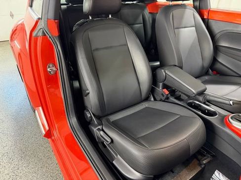 Used 2019 Volkswagen Beetle 2.0T SE FWD image 20