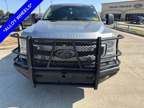 Used 2021 Ford F250 XL w/ STX Appearance Package AWD/4WD image 2