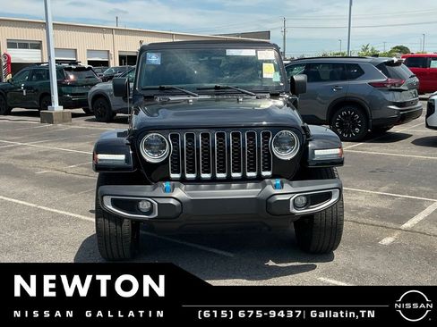 Used 2023 Jeep Wrangler Unlimited Sahara w/ Cold Weather Group AWD/4WD image 3