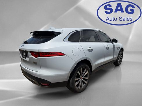Used 2017 Jaguar F-PACE Prestige AWD/4WD image 2
