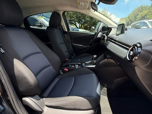 Used 2019 Toyota Yaris LE FWD image 18