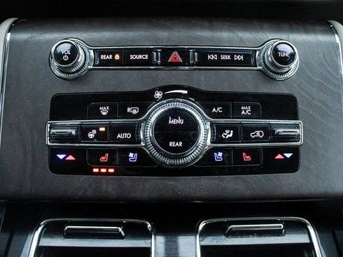 Used 2023 Lincoln Aviator Reserve w/ Elements Package Plus image 19