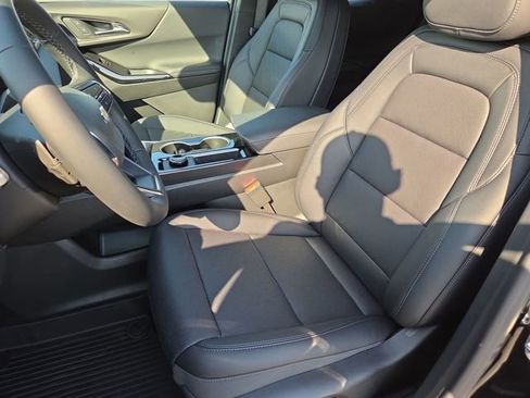 New 2026 Chevrolet Equinox LT w/ Convenience Package II image 19