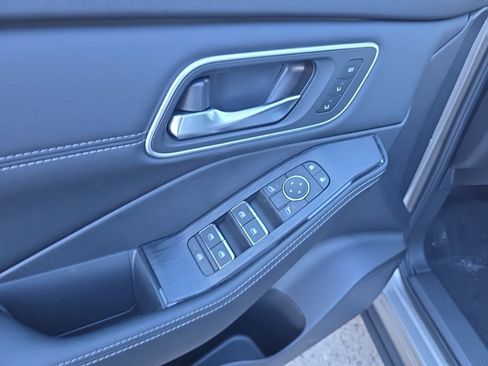 New 2026 Nissan Rogue Platinum image 16