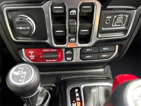 Used 2024 Jeep Wrangler Unlimited Rubicon image 21