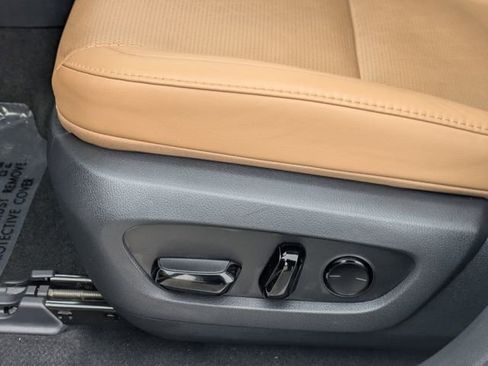 Used 2024 Lexus RX 350 w/ Technology Package image 26