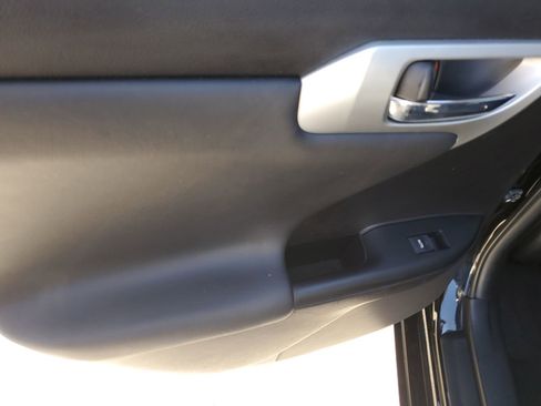 Used 2012 Lexus CT 200h Premium w/ Leather Pkg FWD image 15