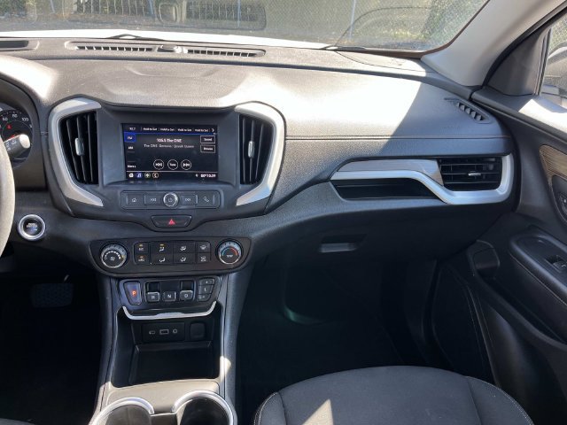 Used 2020 GMC Terrain SLE w/ Elevation Edition FWD image 11