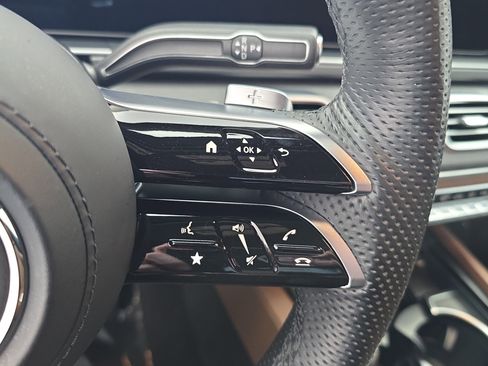 Certified 2024 Mercedes-Benz GLS 450 4MATIC w/ AMG Line Exterior image 19