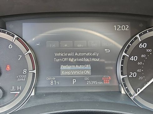 Used 2025 Toyota Highlander LE AWD/4WD image 21
