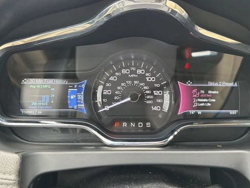 Used 2019 Lincoln MKT AWD image 23