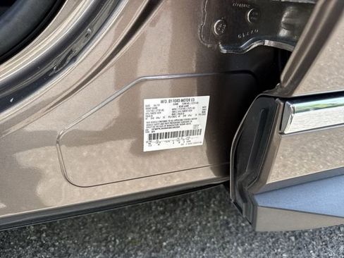 Used 2019 Ford Edge Titanium w/ Equipment Group 301A image 36