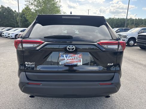 Used 2023 Toyota RAV4 XLE FWD image 6