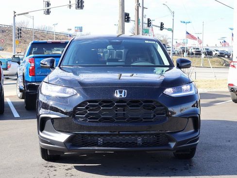 New 2026 Honda HR-V LX image 2