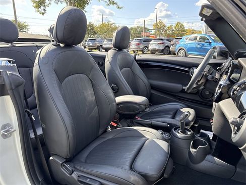 Used 2023 MINI Cooper S image 27
