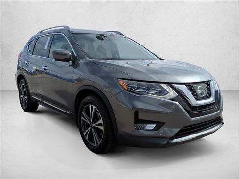 Used 2017 Nissan Rogue SL w/ SL Premium Package image 3