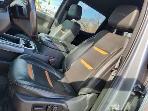 Certified 2020 GMC Sierra 1500 AT4 w/ AT4 Premium Package image 20