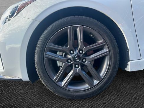 Used 2021 Kia Forte GT-Line w/ GT-Line Premium Package FWD image 11