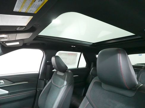 New 2026 Ford Explorer ST image 23