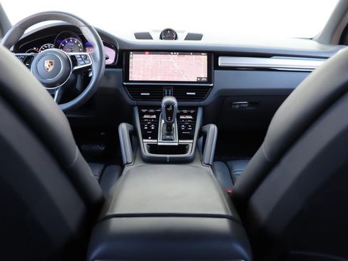 Used 2021 Porsche Cayenne image 64