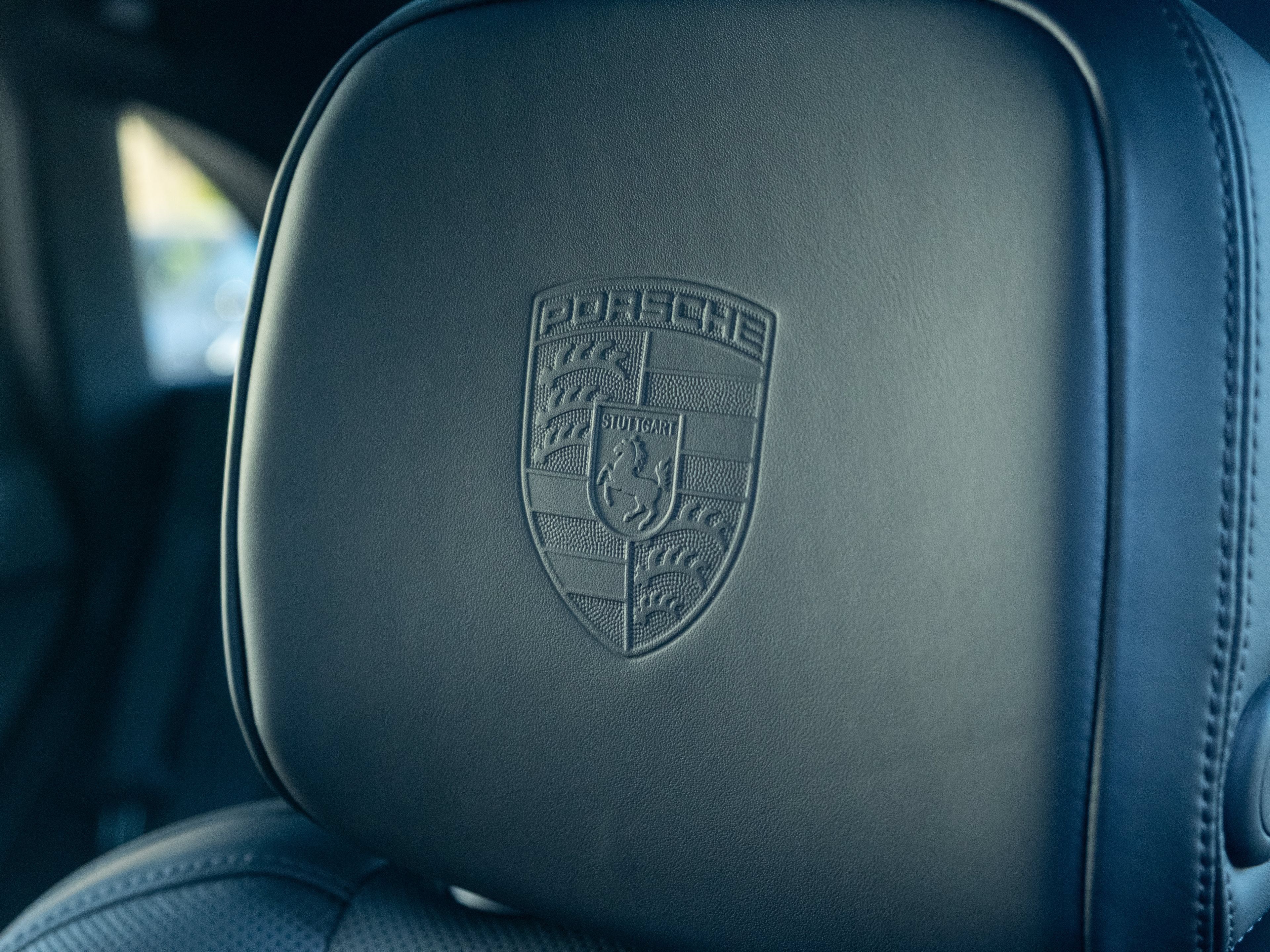 Certified 2026 Porsche Macan AWD/4WD image 41
