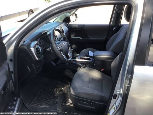 Used 2023 Toyota Tacoma SR5 RWD image 8