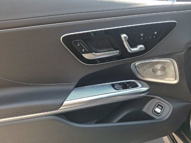Used 2024 Mercedes-Benz CLE 300 4MATIC Coupe image 14