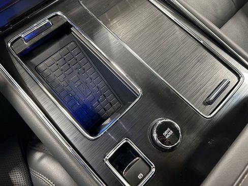 Certified 2025 Lincoln Aviator Reserve w/ Equipment Group 201A image 24