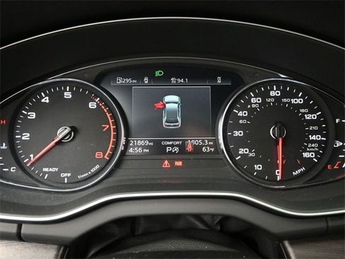 Used 2024 Audi Q5 2.0T Premium image 3