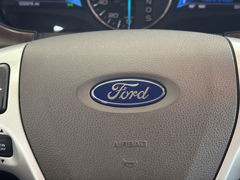Used 2013 Ford Edge Limited FWD image 28