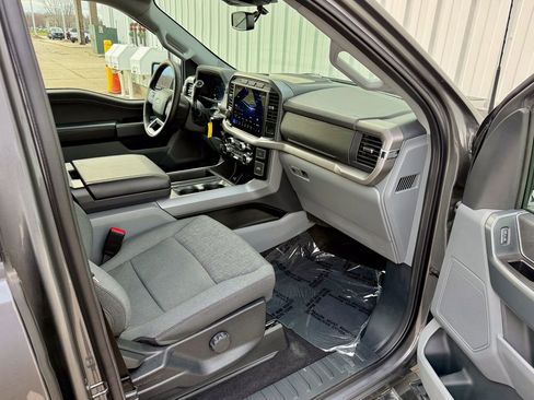 Used 2024 Ford F150 XLT w/ Mobile Office Package image 19