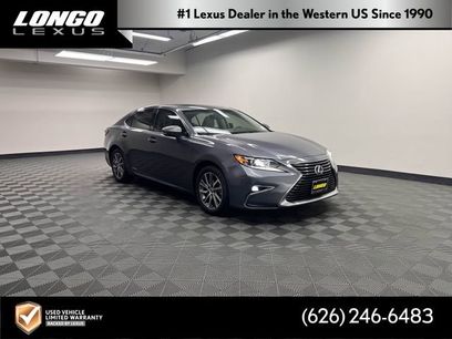 Used 2016 Lexus ES 300h w/ Navigation System Package