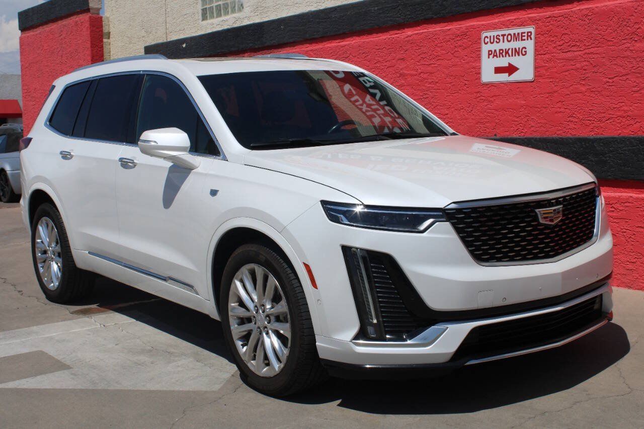 Used 2020 Cadillac XT6 Premium Luxury AWD/4WD image 3