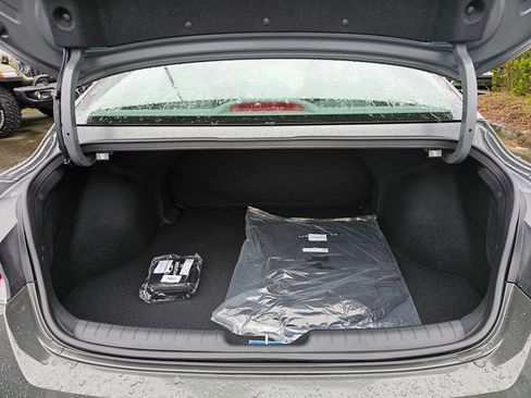 New 2026 Hyundai Elantra Sport image 12