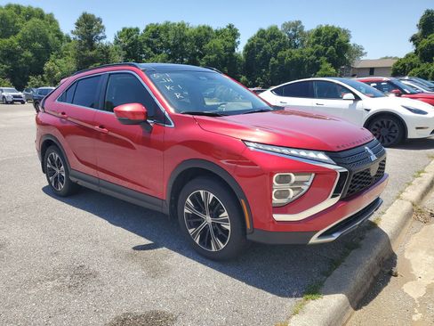Used 2022 Mitsubishi Eclipse Cross FWD image 1