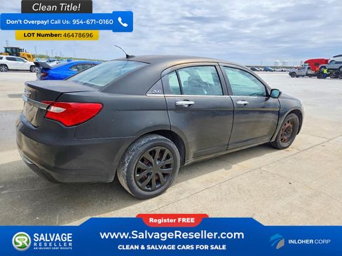 Used 2012 Chrysler 200 Limited FWD image 4
