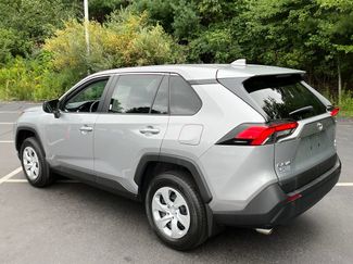Used 2023 Toyota RAV4 LE AWD/4WD video 3