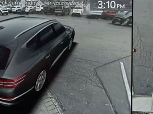 Used 2023 Genesis GV80 2.5T w/ Prestige 20" Package image 45