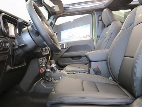 New 2025 Jeep Wrangler Unlimited Rubicon 392 image 19