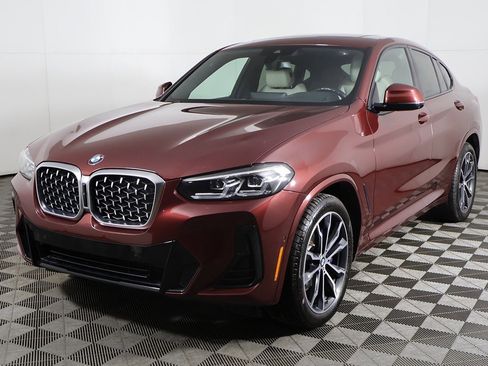 Used 2022 BMW X4 xDrive30i image 10