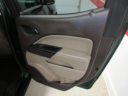 Used 2015 GMC Canyon SLT AWD/4WD image 32