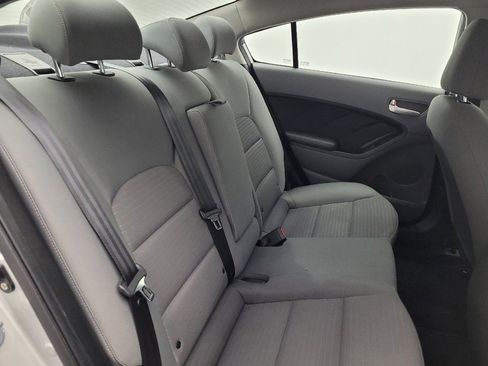 Used 2017 Kia Forte LX w/ LX Popular Package image 19